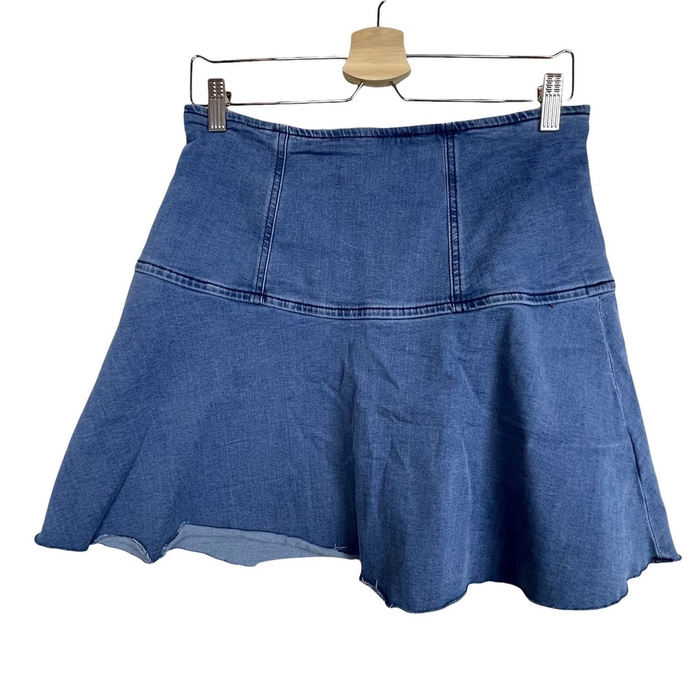 We The Free Denim Skirt Size 6 Blue Stretch Raw Hem Fit Flare Mini Boho